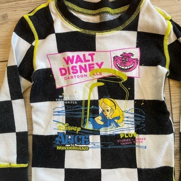 Disney | Alice In Wonderland Long Sleeve Pajama Set | Size: 2T - Picture 3 of 6
